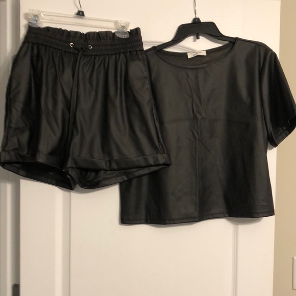 Zenana- NWOT- Vegan leather top and short set - Picture 1 of 8